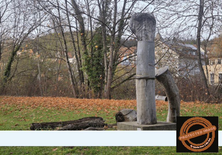 Holzskulptur 2025-11-12.2